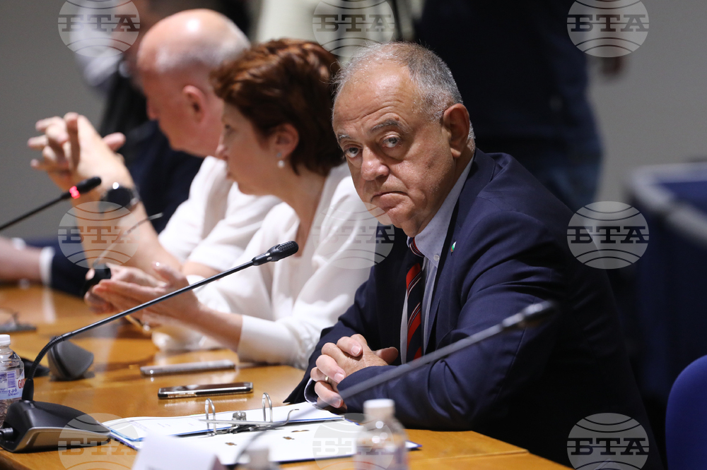 Парламент - Комисия по вътрешна сигурност и обществен ред