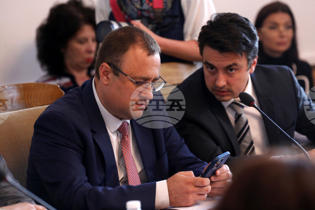 Парламент - Комисия по земеделието, храните и горите