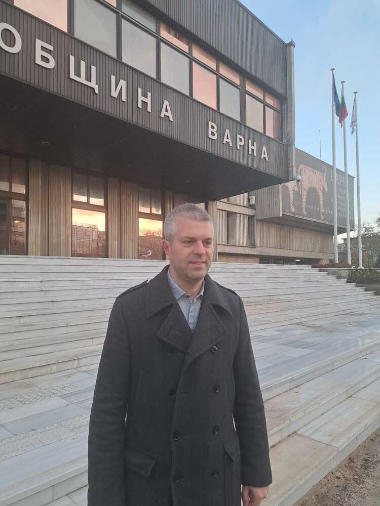 Благомир Коцев: Варна се връща към нормален ритъм, учениците са на училище