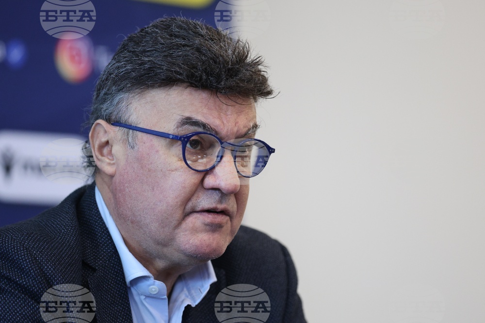 Бившият президент на БФС Борислав Михайлов е в болница след инсулт, Стилиян Петров го подкрепи