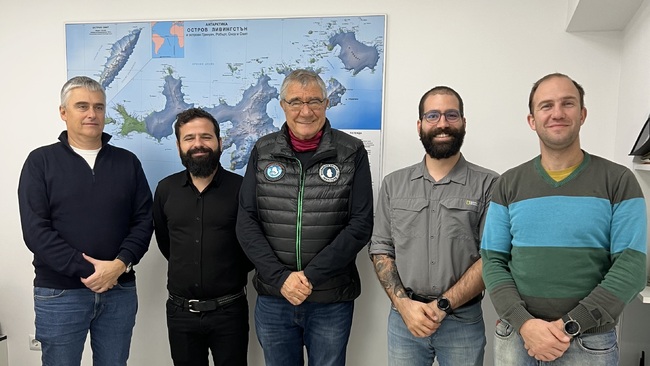 Turkish Geologist to Work at Bulgarian Antarctic Base, Bulgarian Physicist to Join Turkish Expedition