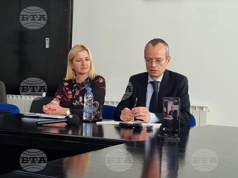 В момента сме мобилизирани да завършим проекти по програми, които приключват в края на годината, каза кметът на Благоевград