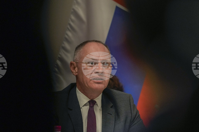 АПА: На среща в Будапеща бе сключено споразумение, което проправя пътя за приемане на България и Румъния в Шенген