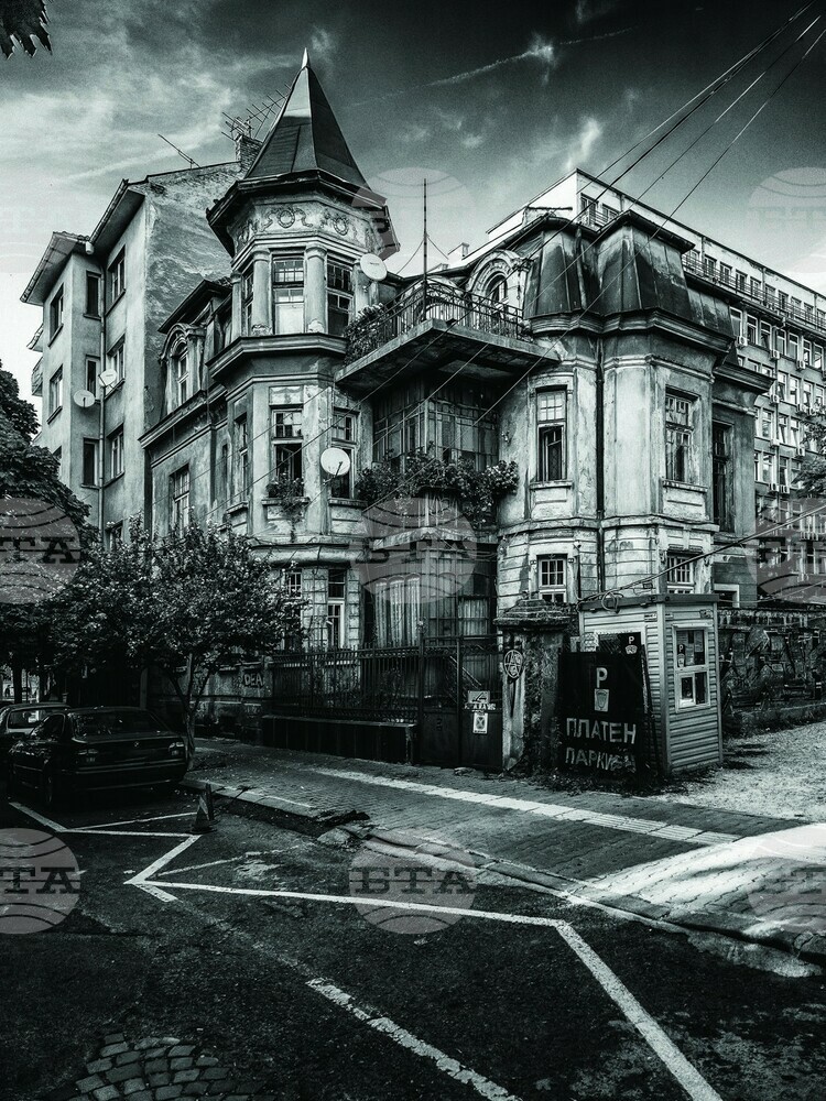 Invisible Sofia Exhibition On in City Garden until Dec. 8