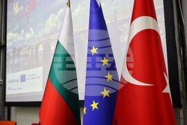 Бургас - програмата за трансгранично сътрудничество - България-Турция - договор
