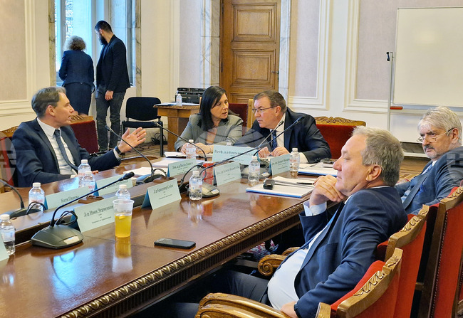 Парламент - Комисия по по здравеопазването - заседание
