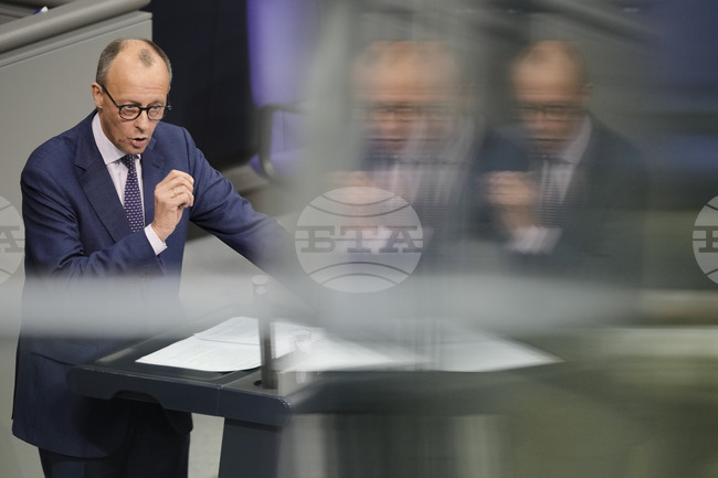 Германското правителство е било информирано за израелската атака срещу Иран малко преди тя да започне, съобщи в. „Шпигел“