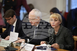 Парламент - Комисия по бюджет и финанси - заседание