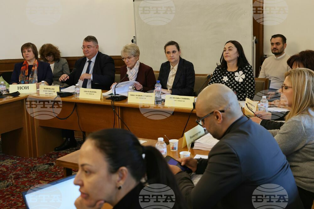 Парламент - Комисията по труда, социалната и демографската политика - заседание