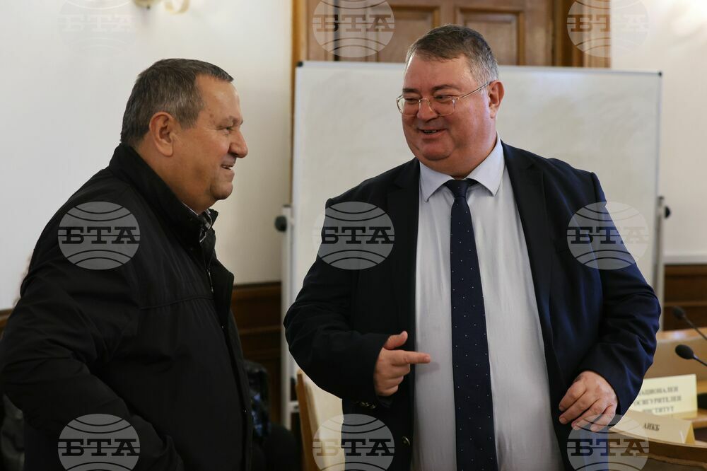 Парламент - Комисията по труда, социалната и демографската политика - заседание