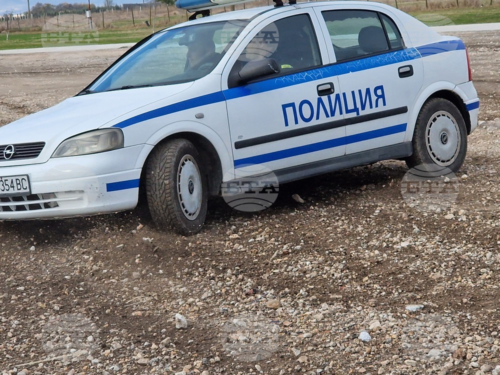 Служители на пловдивската полиция преминаха обучение при пилота Илия Царски за управление на автомобили в екстремни и рискови ситуации