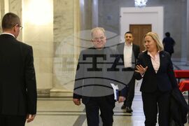 Парламент - Комисия по конституционни въпроси