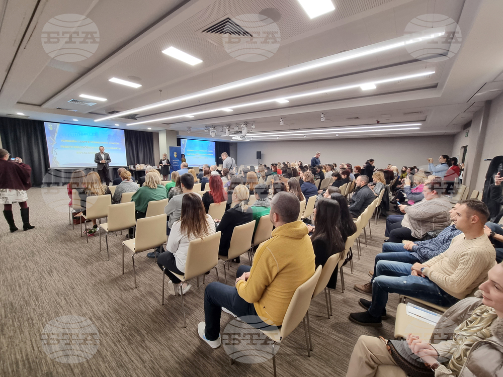 По случай Деня на народните будители в Бургас ще бъдат отличени 104 млади учители и техните ментори