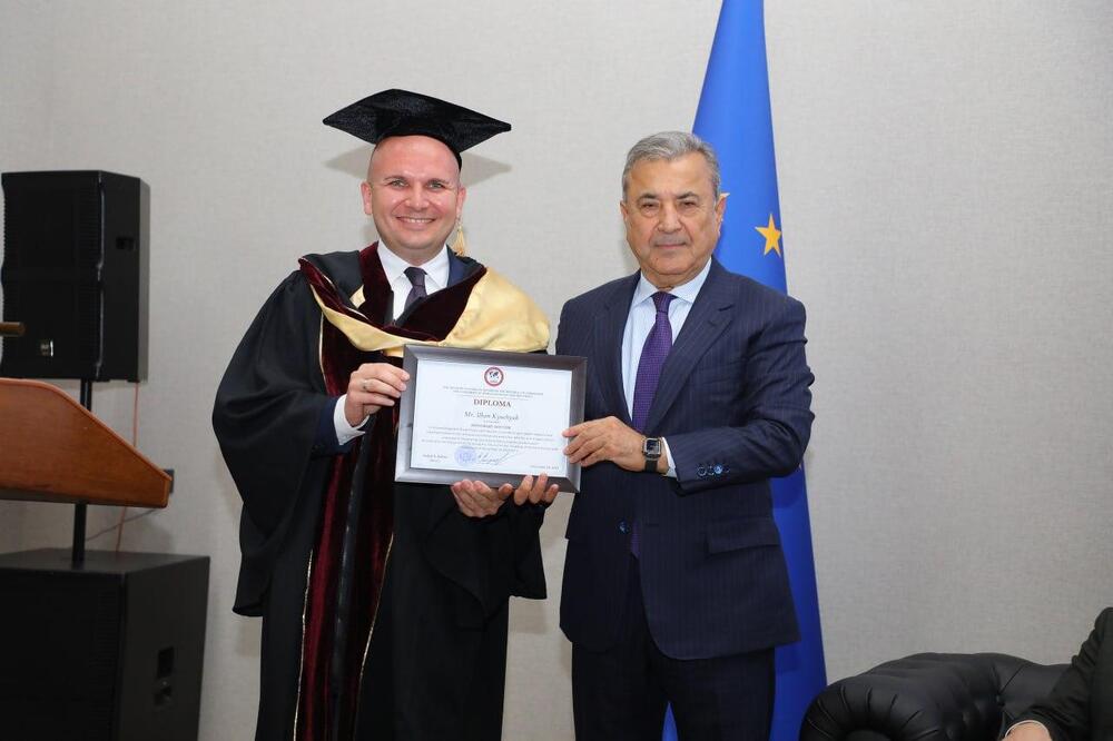 Илхан Кючюк стана „Доктор хонорис кауза“ в Ташкент