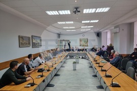 Ловеч - министър на спорта - Димитър Илиев - среща със спортните клубове в града