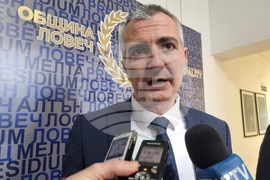 Ловеч - министър на спорта - Димитър Илиев - среща със спортните клубове в града