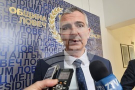 Ловеч - министър на спорта - Димитър Илиев - среща със спортните клубове в града