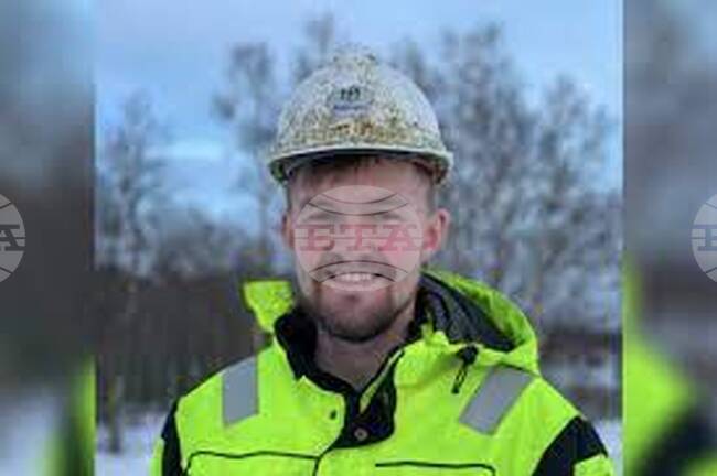 Норвежец намери изхвърлена на брега каска на министерство на транспорта на щата Мейн 