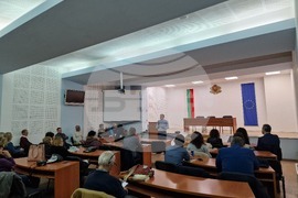 Свищов - роман "Али Безсмъртния" - среща