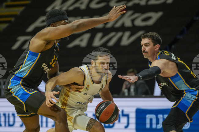 Мачът между Реал Мадрид и Макаби Тел Авив от баскетболната Евролига ще се играе пред празни трибуни