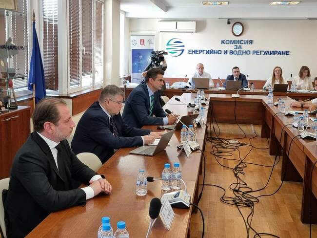 Топлинната енергия за битовите потребители от 1 юли ще бъде увеличена с 39,26 процента за цялата страна, потвърдиха разчетите на КЕВР