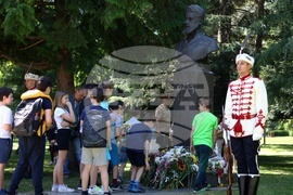 Христо Ботев - бюст-паметник - церемония