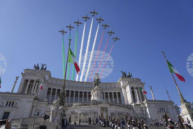 Италия премахна от текста на националния си химн думата "Да", с която завършваше куплет, зовящ народа на борба