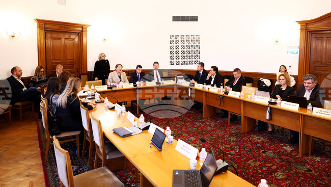 Парламент - Комисия по труда, социалната и демографската политика - заседание