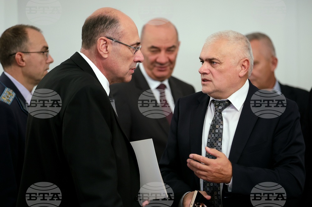 Парламент - Комисия по отбрана - заседание