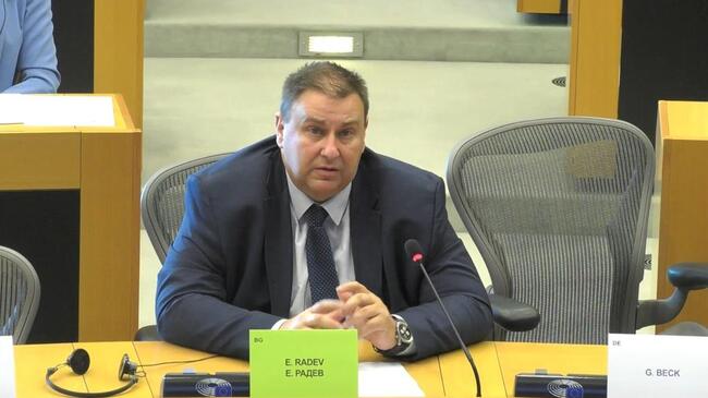 Емил Радев подкрепи присъединяването на ЕС към Конвенцията за признаване  и изпълнение на съдебни решения на трети държави