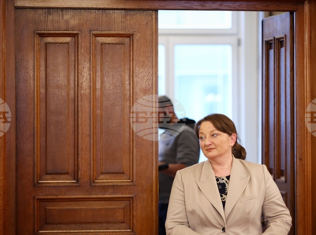 Изминалата 2025 беше година като калейдоскоп, 2026 няма да е по-лесна, но може да е по-ясна, заяви Деница Сачева от ГЕРБ