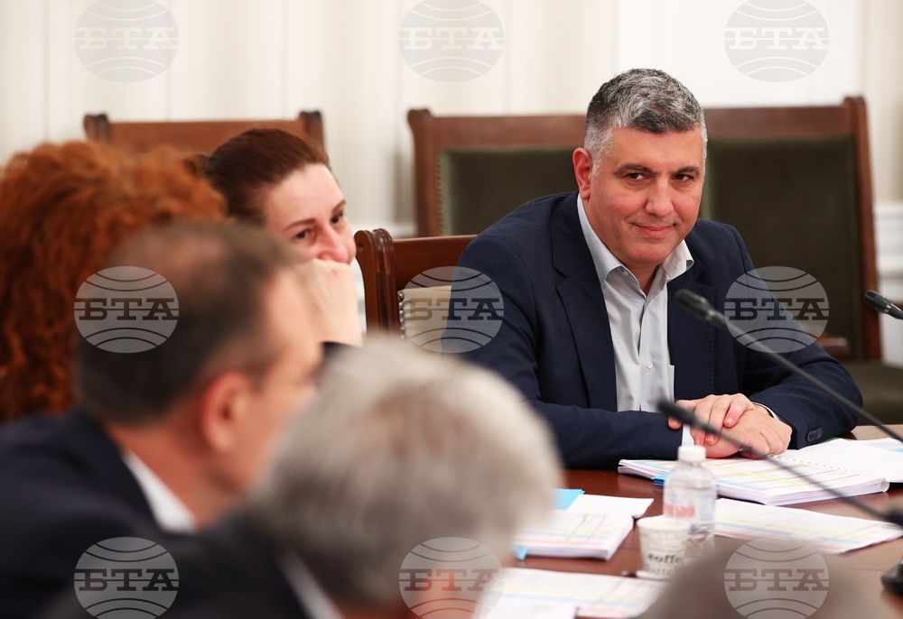 Парламент - Комисия по регионална политика, благоустройство и местно самоуправление