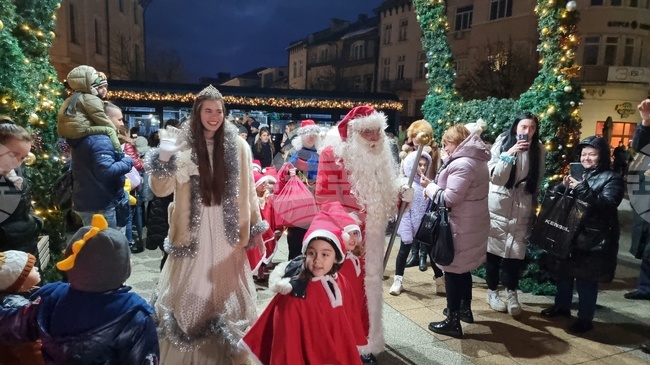 Враца - начало на коледните тържества
