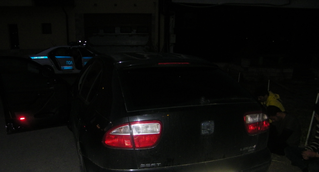 Гранични полицаи и служители на СДВР задържаха каналджия, превозващ мигранти