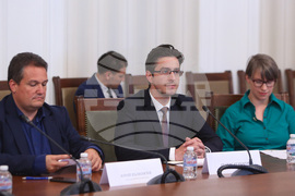 Парламент - Комисия по културата и медиите