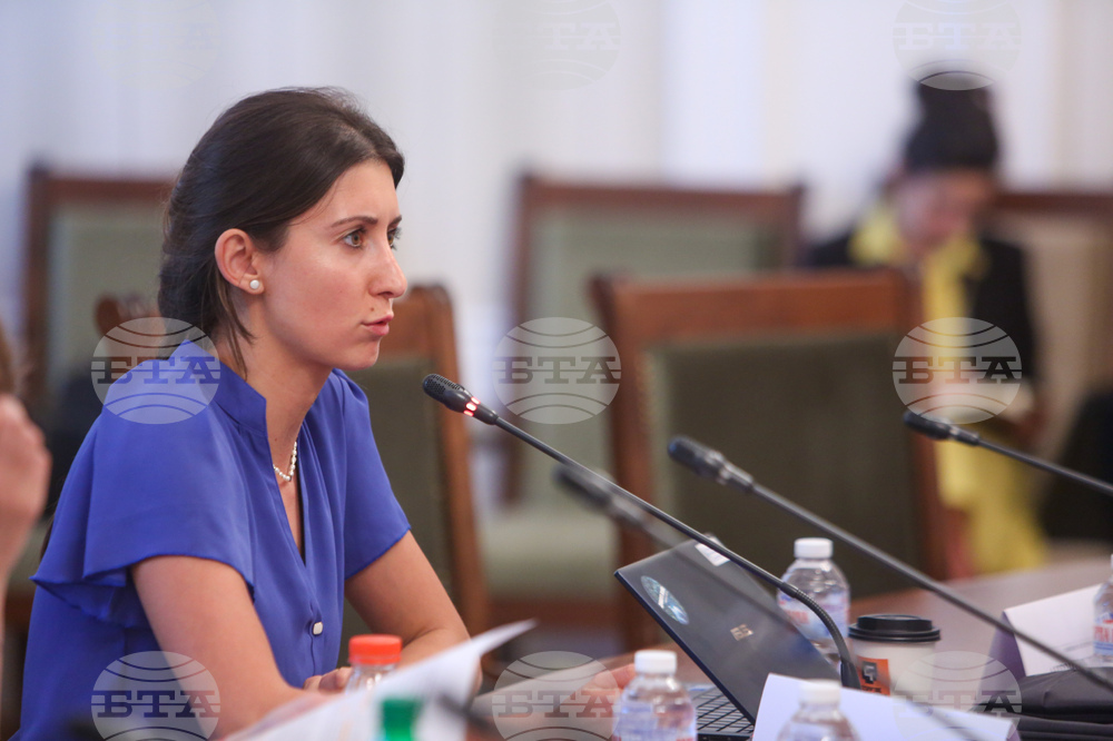 Парламент - Комисия по културата и медиите