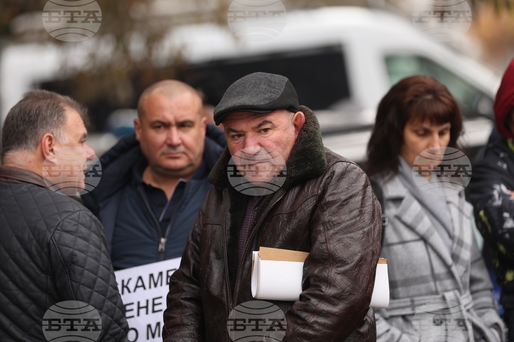 Протест - животновъди - оранжерийни производители