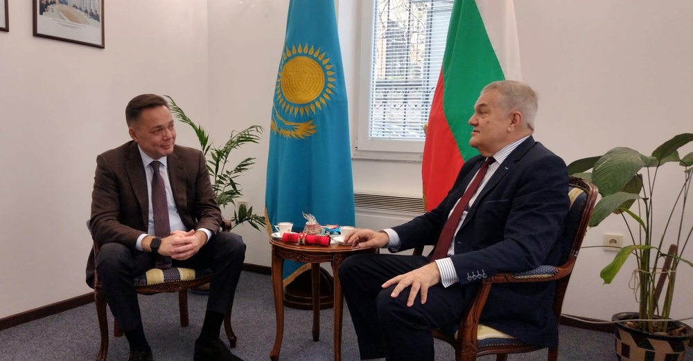 АБВ: Румен Петков се срещна с Н. Пр. Виктор Темирбаев, посланик на Р Казахстан у нас
