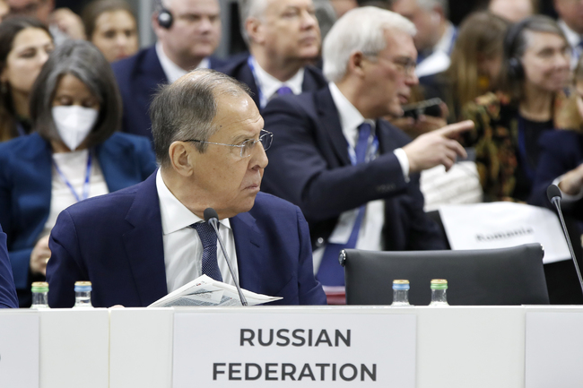 Лавров се срещна с унгарския външен министър на срещата на ОССЕ в Скопие