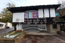 Ловеч - зала за незрящи - галерия