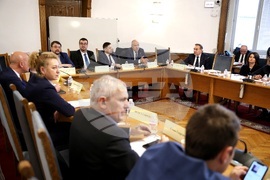 Парламент -  Комисия по транспорт и съобщения - заседание