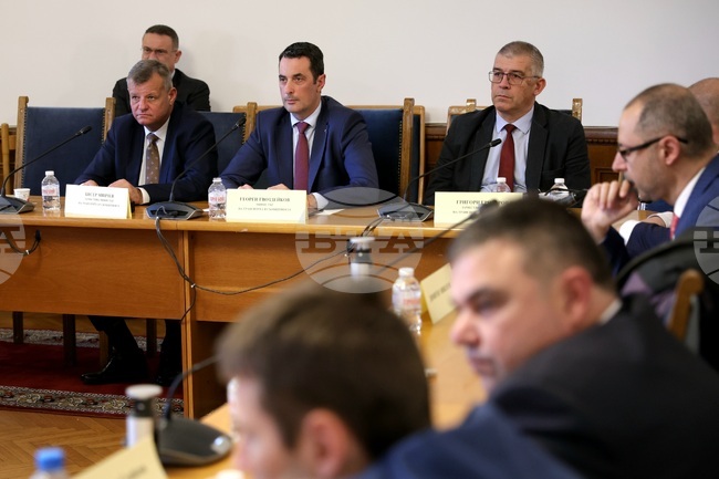 Парламент - Комисия по транспорт и съобщения - заседание