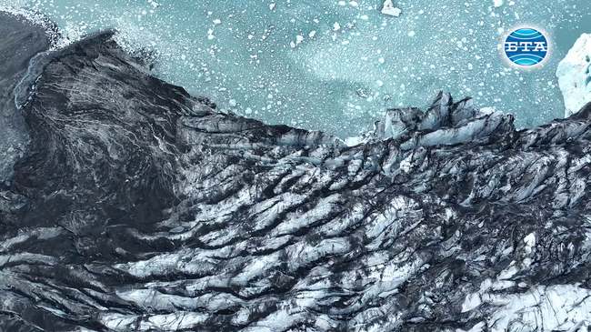 Bulgarian Antarctic Explorers Have Carried Out Some Robust Glacier Research, Physicist Tsvetan Parov Says