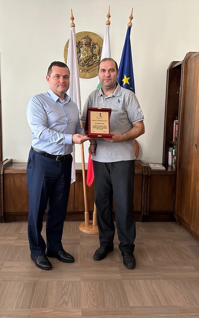 Националната параолимпийска организация отличи Община Русе с почетен плакет