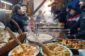 Румъния - коледен базар - откриване