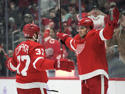 Blackhawks Red Wings Hockey