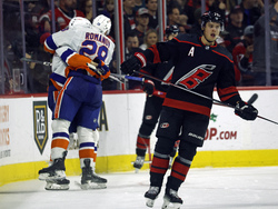 Islanders Hurricanes Hockey