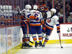 Islanders Hurricanes Hockey