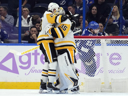 Penguins Lightning Hockey
