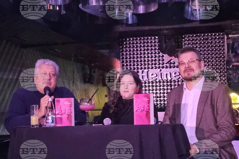 С романа „Ане” не търся отмъщение, а прощавам, казва писателката Камелия Панайотова